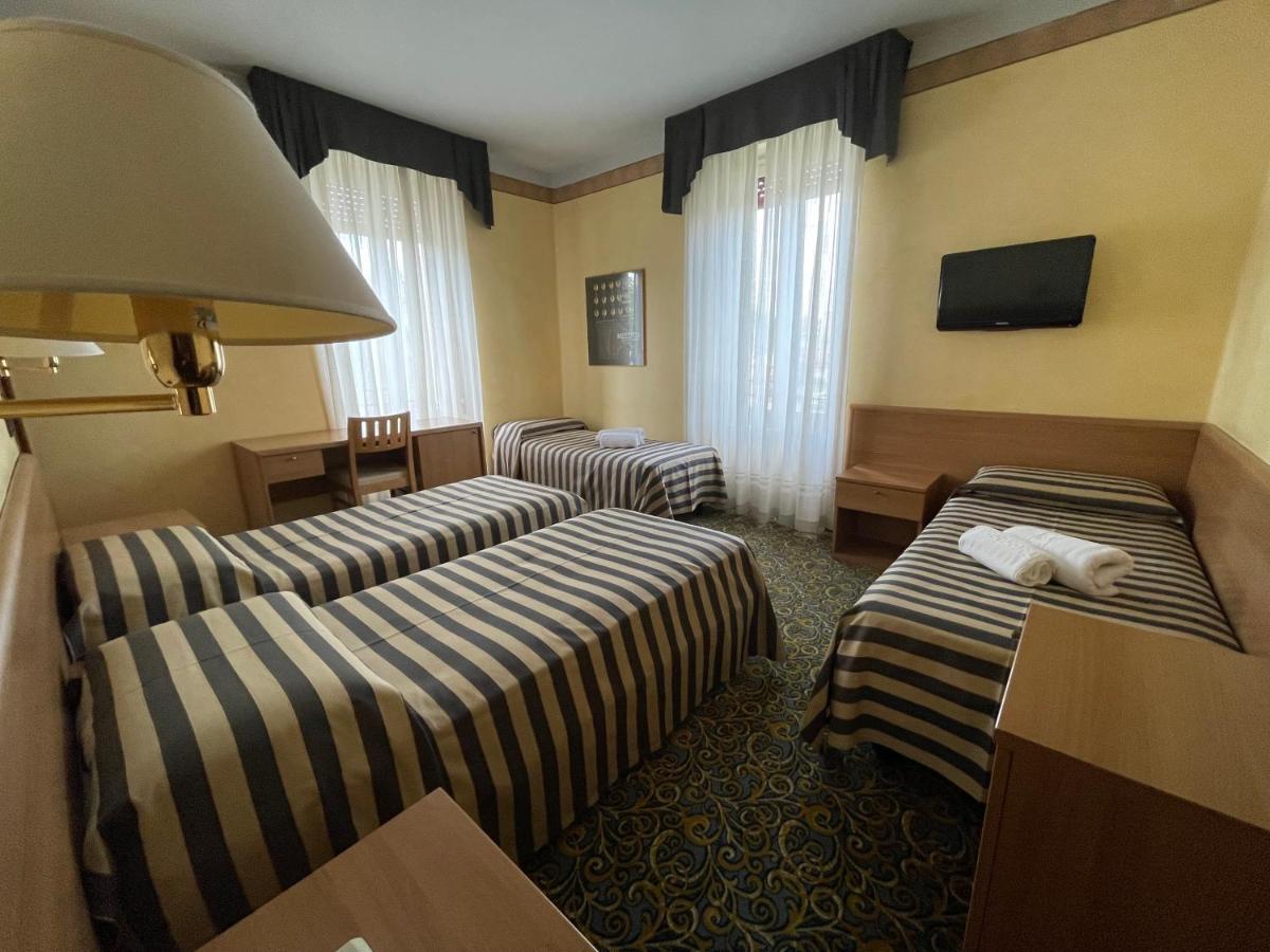 Hotel Giardinetto Desenzano del Garda Dış mekan fotoğraf