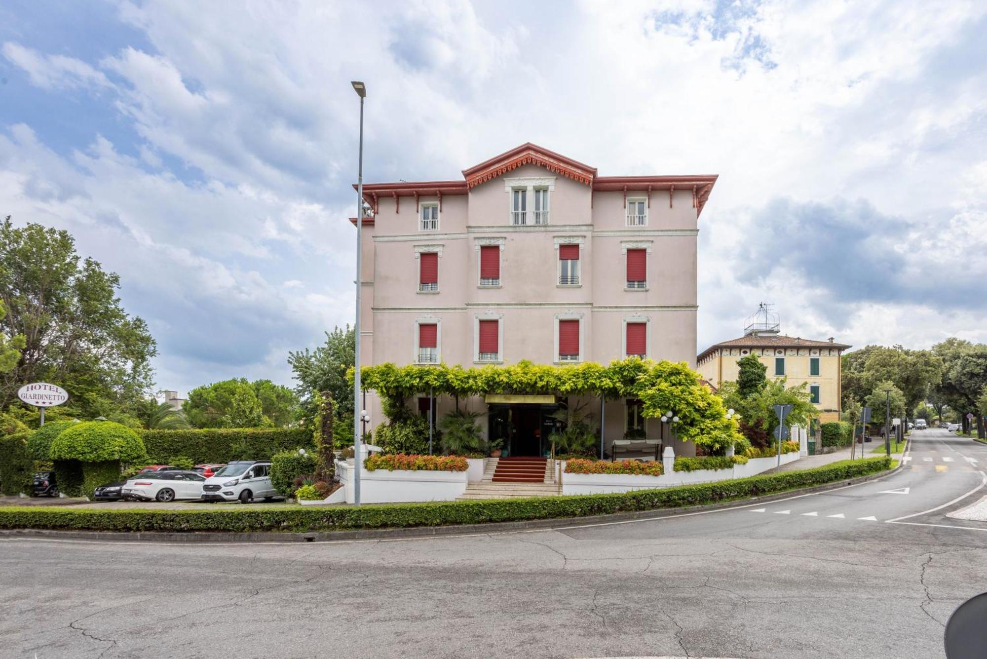 Hotel Giardinetto Desenzano del Garda Dış mekan fotoğraf
