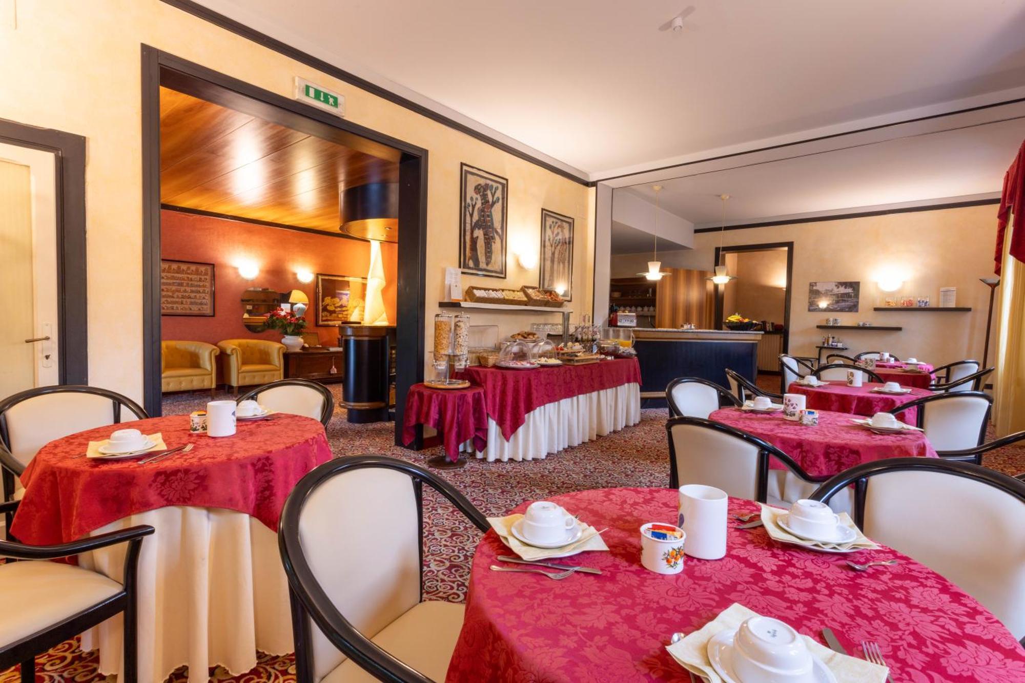 Hotel Giardinetto Desenzano del Garda Dış mekan fotoğraf