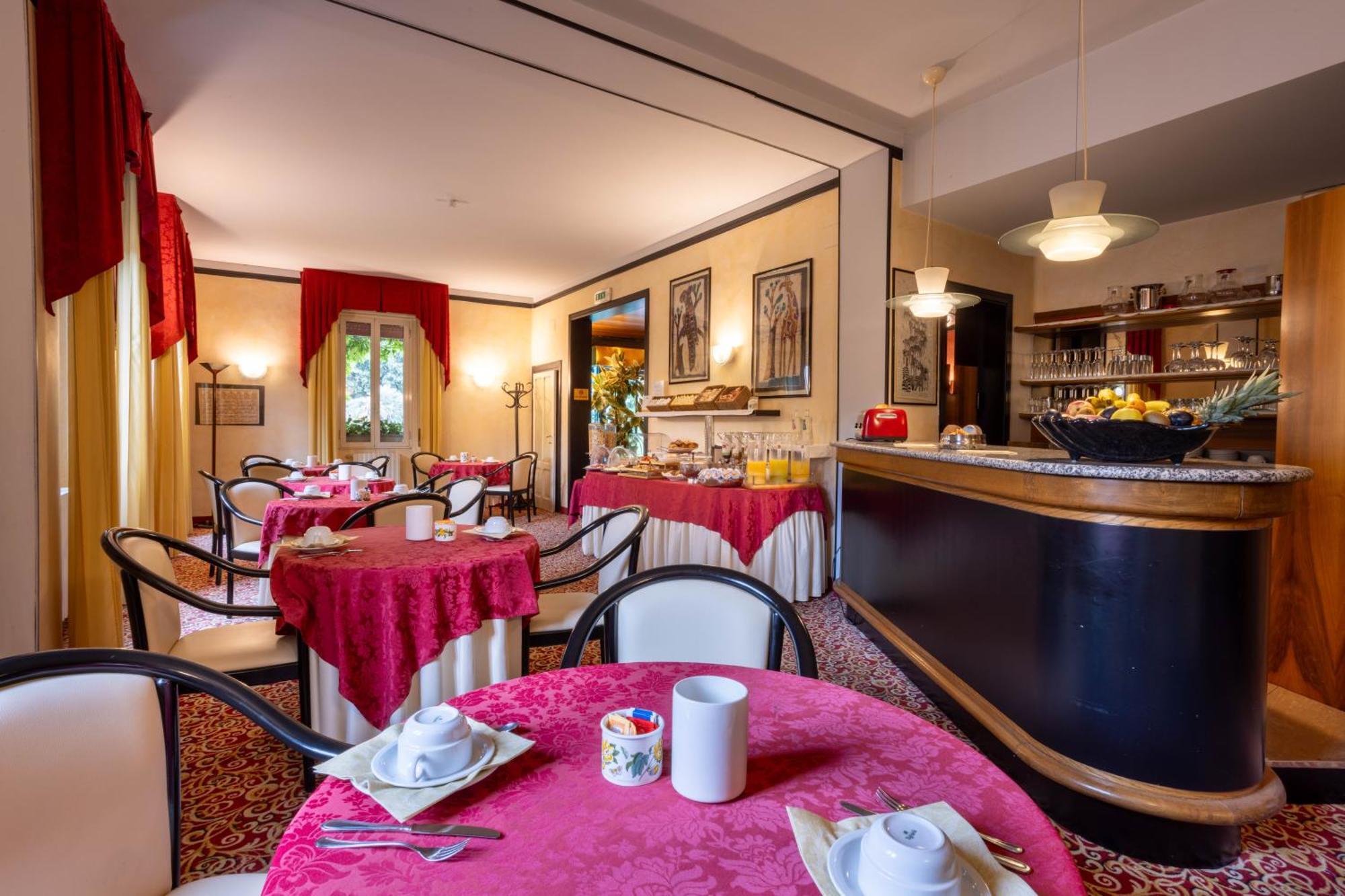 Hotel Giardinetto Desenzano del Garda Dış mekan fotoğraf