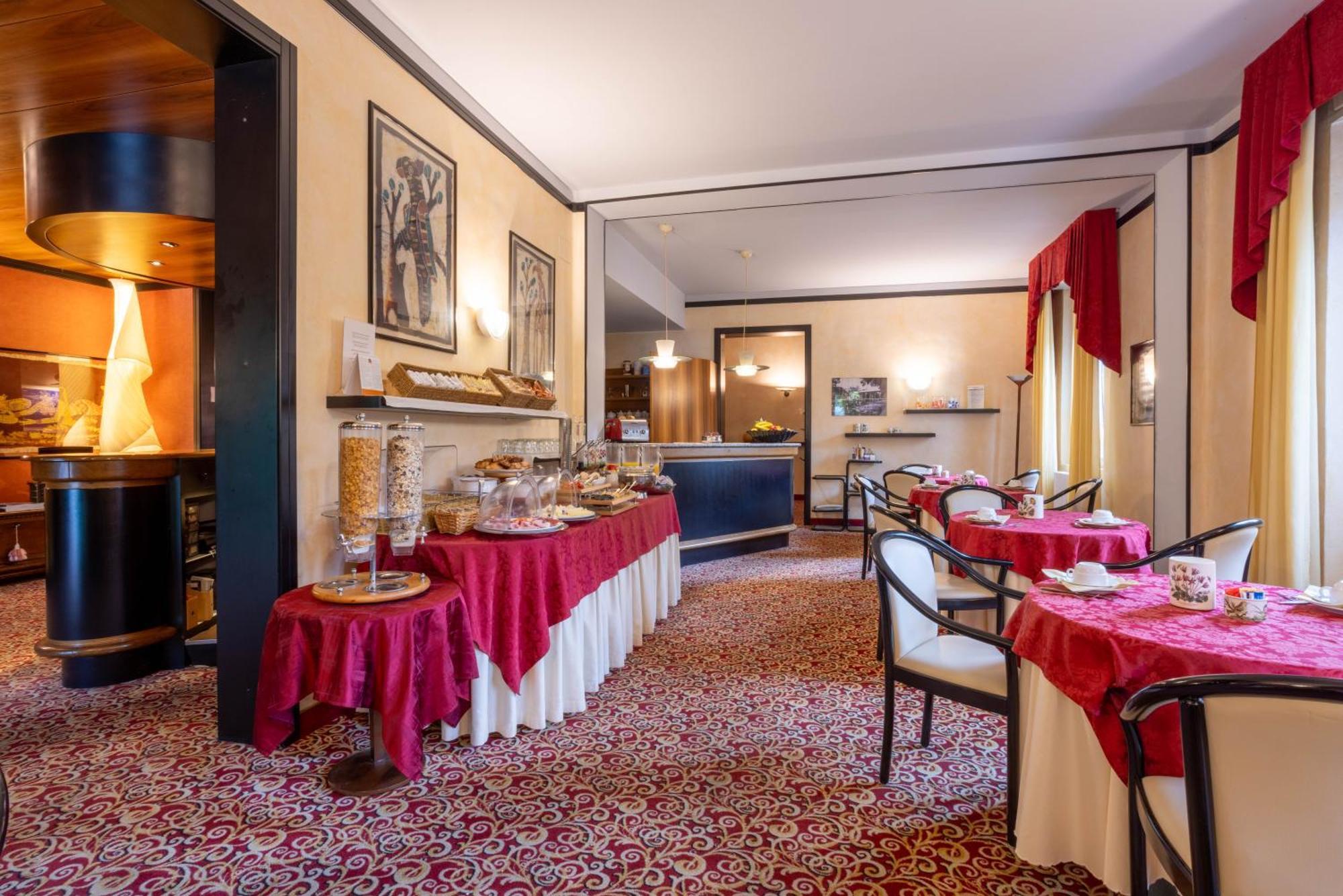 Hotel Giardinetto Desenzano del Garda Dış mekan fotoğraf