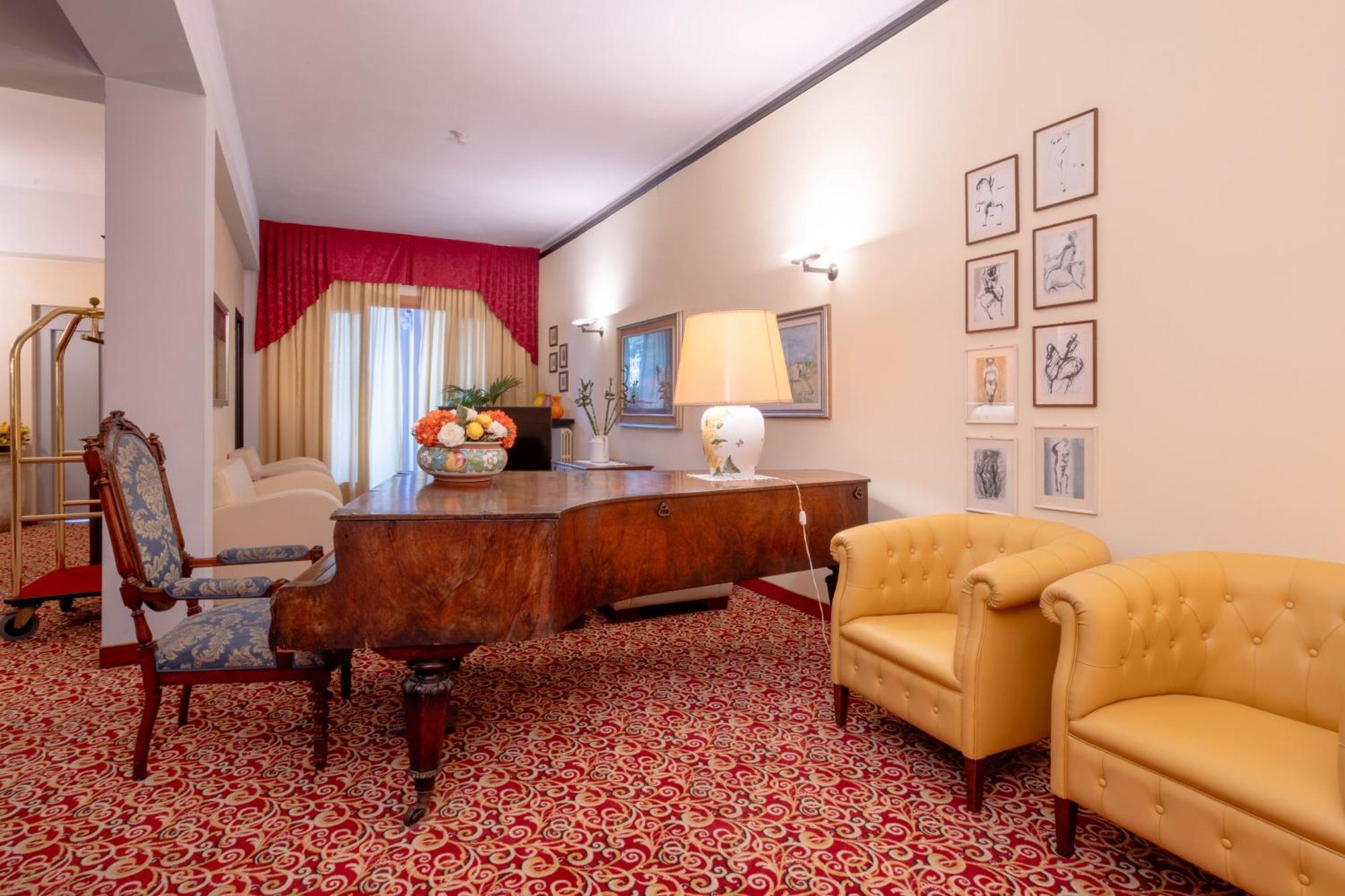 Hotel Giardinetto Desenzano del Garda Dış mekan fotoğraf