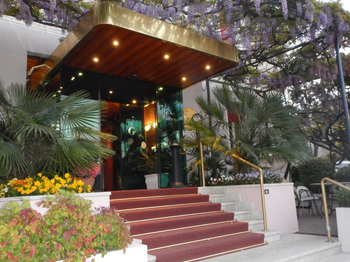 Hotel Giardinetto Desenzano del Garda Dış mekan fotoğraf